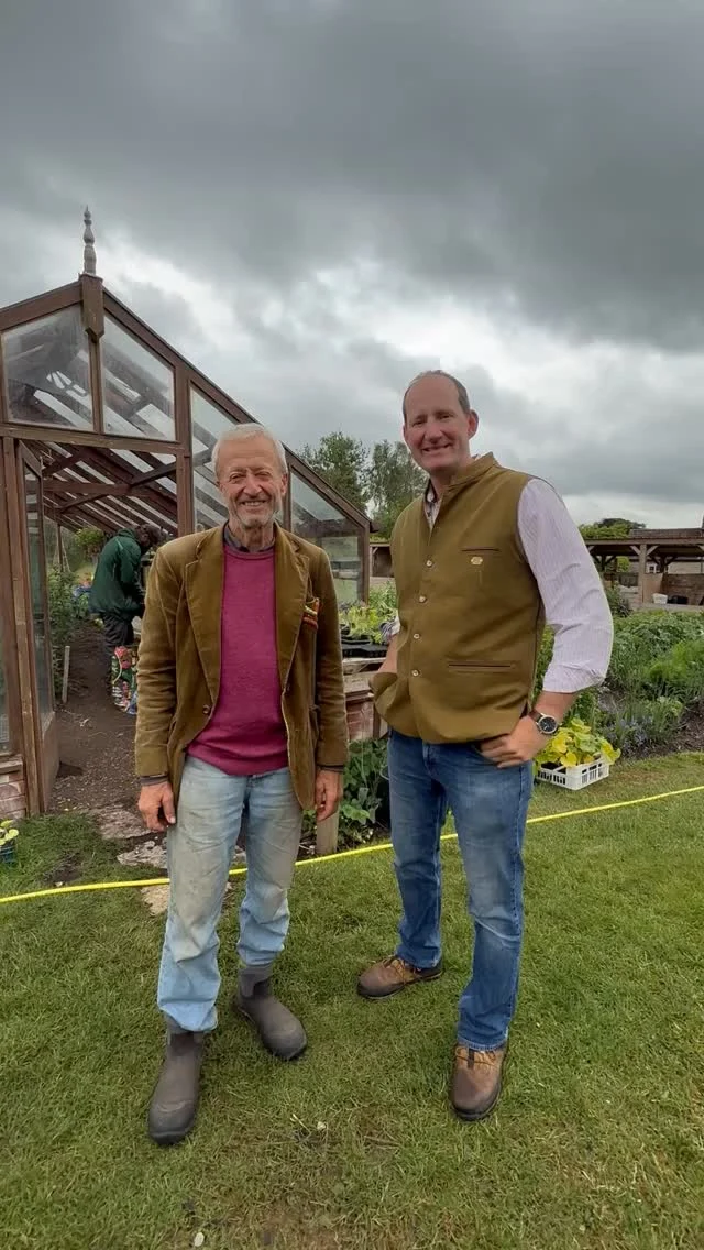 We caught up with Charles and asked him what he was sowing this month! 🌱

From broccoli and beetroots to carrots and cauliflowers, there’s plenty to be getting on with. 

Fancy sowing Charles’ favourite varieties? It’s not too late to grab our June seed box and start sowing now! 👨‍🌾